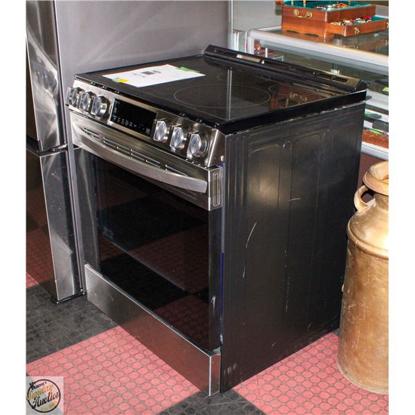 SCRATCH AND DENT: LG STAINLESS STEEL FREE STANDING