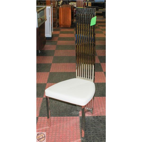 SHOWROOM FLOOR MODEL SILVER STAINLESS STEEL