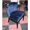 Image 1 : SHOWROOM FLOOR MODEL HAYDEN METROPOLIS SUEDE