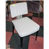 Image 1 : SHOWROOM FLOOR MODEL SUNPAN ARMLESS