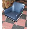 Image 1 : SHOWROOM FLOOR MODEL BLAKE CUSTOM DARK BLUE METAL