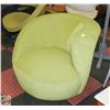 Image 1 : SHOWROOM FLOOR MODEL LAZAR CUSTOM