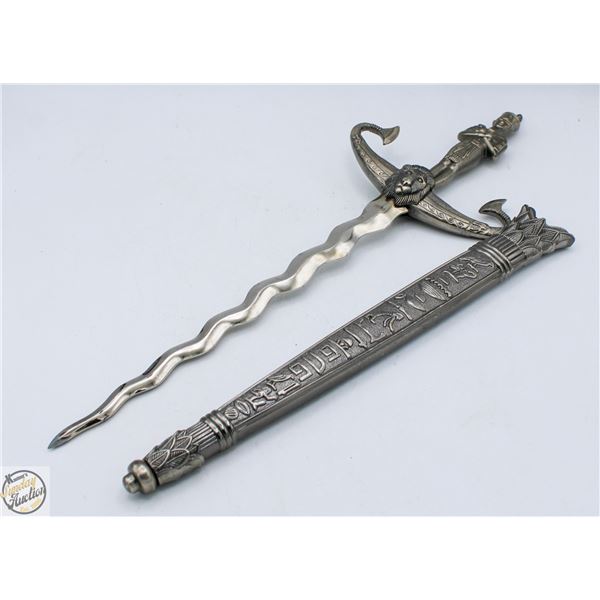 METAL LIONS HEAD TWISTY BLADE DAGGER STYLE KNIFE