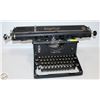 Image 1 : ANTIQUE IMPERIAL TYPEWRITER