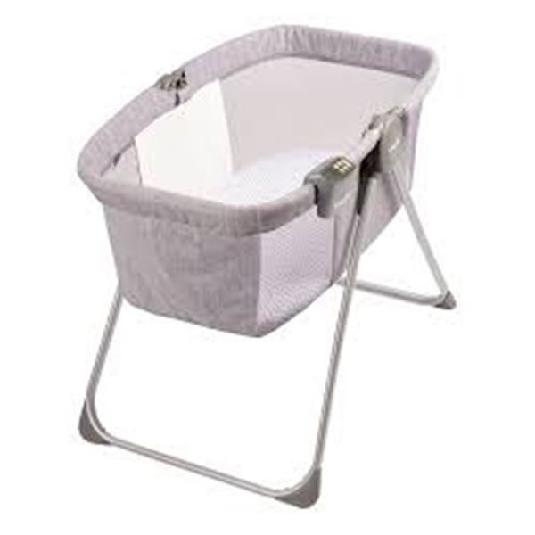 NEW WITH BOX EVENFLO LOFT PORTABLE BASSINET