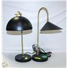 Image 1 : SHOWHOME PAIR OF MISMATCHED BLK/GOLD TABLE LAMPS
