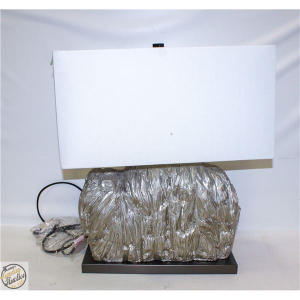 SHOWHOME FLOOR MODEL SILVER TONE WOOD TEXTURE