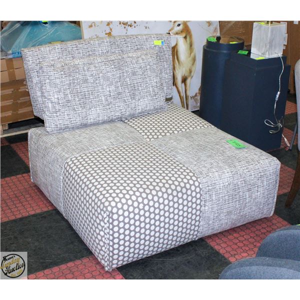 SHOWHOME FLOOR MODEL LUXURY ITALIAN IMPORT MODULAR