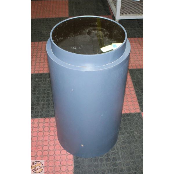 SHOWHOME FLOOR MODEL ALL MODERN CYLINDRICAL