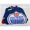 Image 1 : MENS LARGE OILERS NHL SWEATER-ESTATE