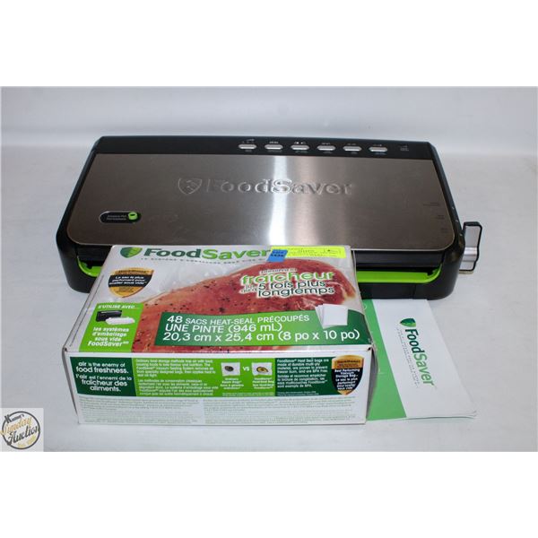 FOODSAVER HEAT SEAL  VUC PAC MACHINE WITH EXTRA BA