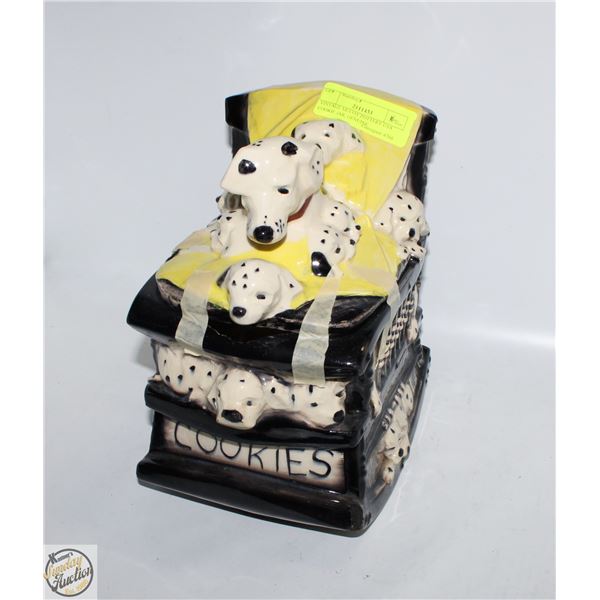 VINTAGE MCCOY POTTERY USA COOKIE JAR *CHIPPED IN-