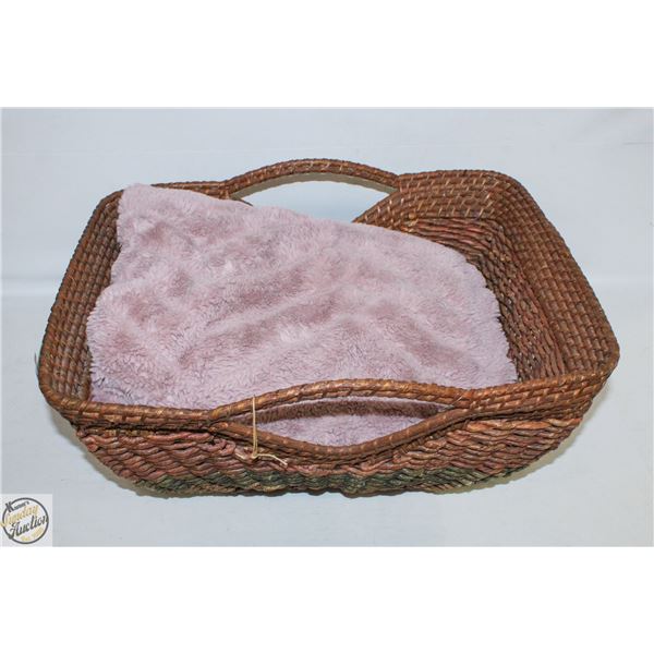 SHERPA SOFT PINK ROSE BLANKET WITH VINTAGE