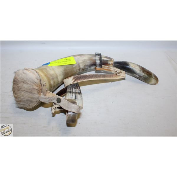 VINTAGE HORN GUN POWDER HORN