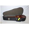 Image 1 : VINTAGE HONDO UKULELE WITH HARD SHELL CASE