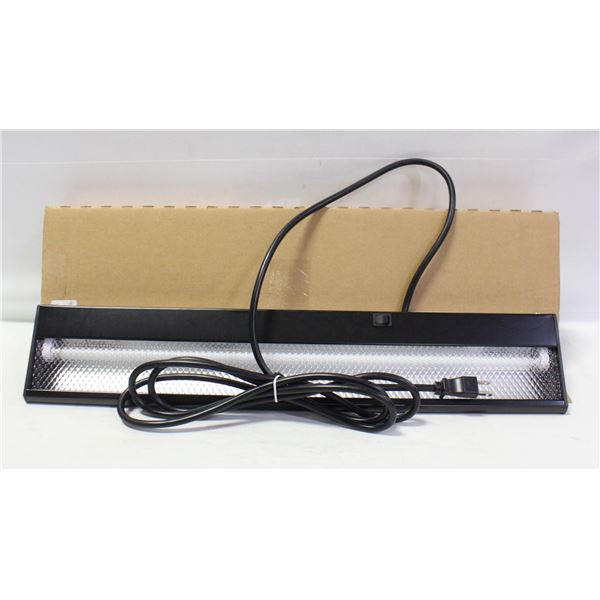 UNDER CABINET LIGHT FIXTURE. 23” NEW OPEN BOX