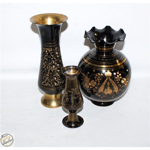 VINTAGE SMALL BRASS ETCHED VASE MADE IN INDIA