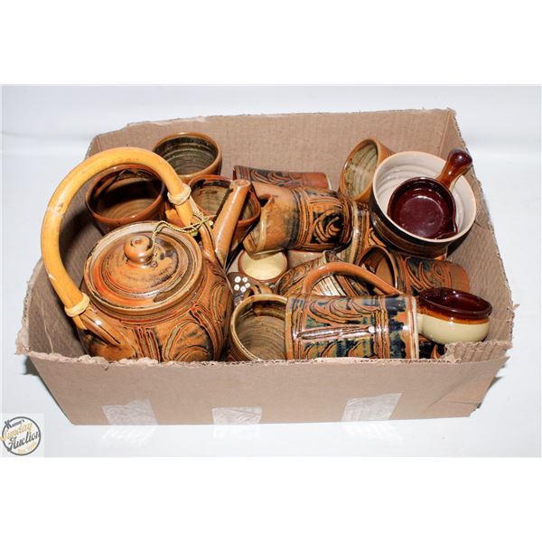 ESTATE LOT OF TEA POT WITH CUPS