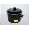 LARGE COOKING POT