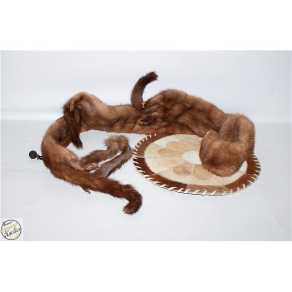 VINTAGE 3 MINK SCARF WITH FUR DISPLAY MAT