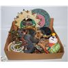 Image 1 : ESTATE LOT OF VARIOUS DECORATIONS