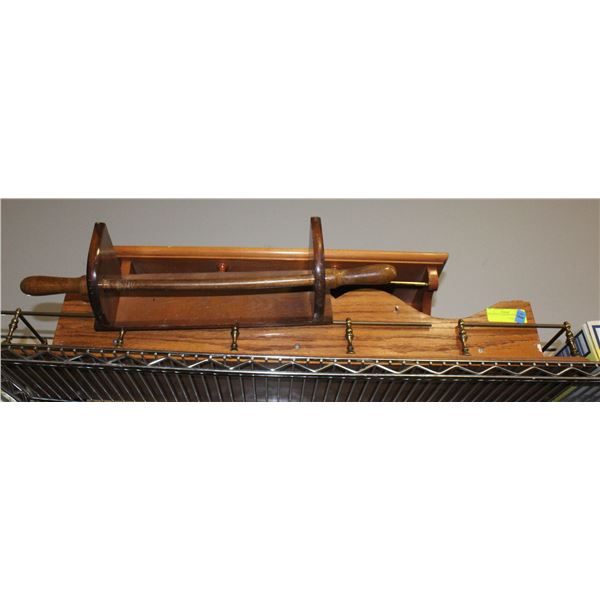 WOOD WALL HANDING DISPLAYS