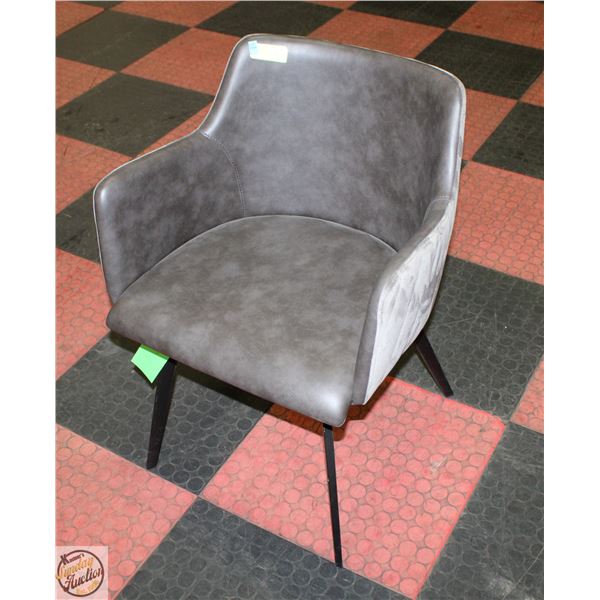 SHOWROOM FLOOR MODEL SUEDE OUTER