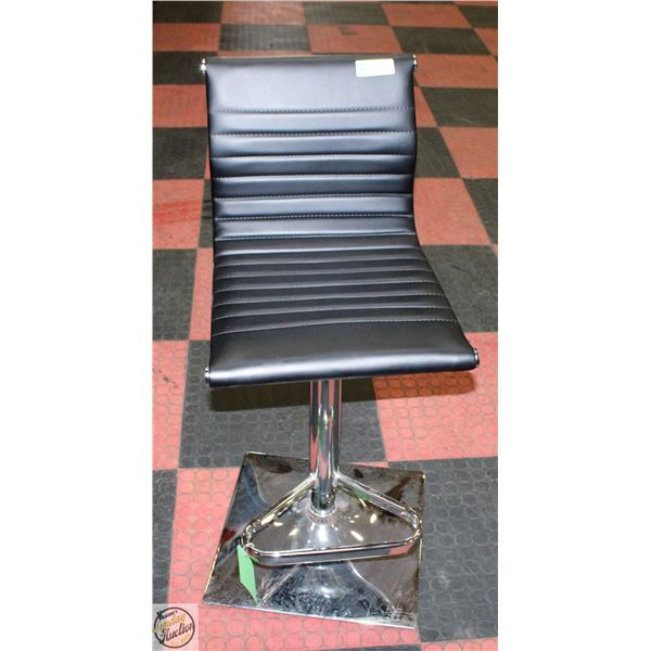 SHOWROOM FLOOR MODEL BLACK COUNTER