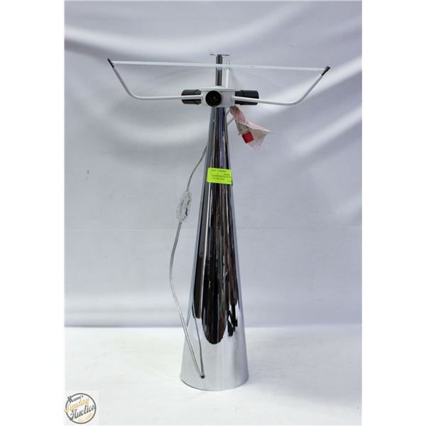 SHOWROOM FLOOR MODEL CHROME BASE