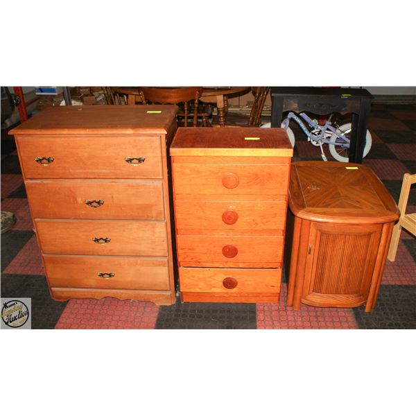 ESTATE 2 WOOD DRESSERS 4 DRAWS EACH & SIDE TABLE