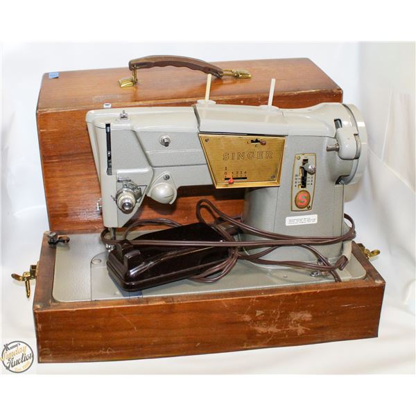 SINGER VINTAGE HEAVY DUTY SEWING MACHINE