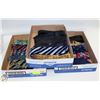 Image 1 : 3 FLATS OF MENS TIES