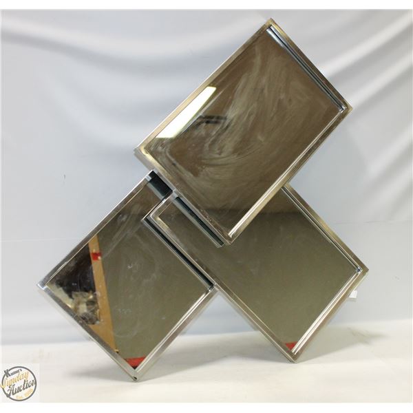 SHOWROOM FLOOR MODEL 3 PANEL WALL