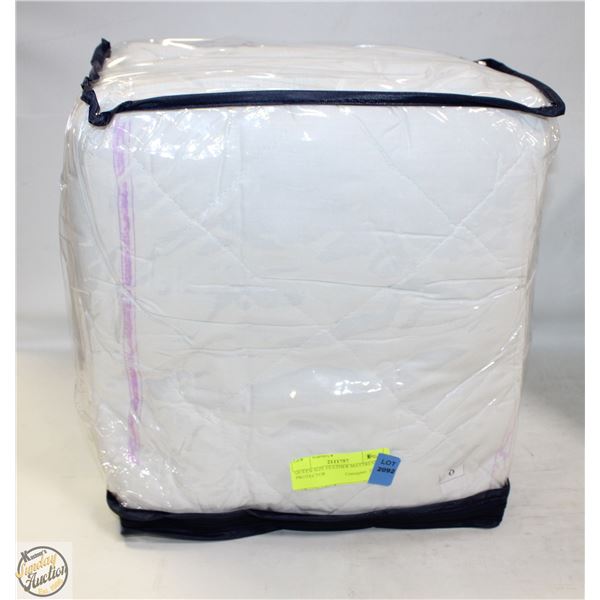 QUEEN SIZE FEATHER MATTRESS PROTECTOR