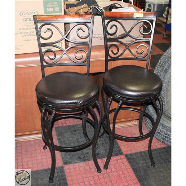 2 SWIVEL BAR STOOLS