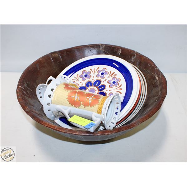 MIKASA ASSORTMENT OF SERVING PLATES +