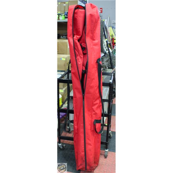 EXTRA LARGE NOVELTY LAWN CHAIR IN CARRYING BAG