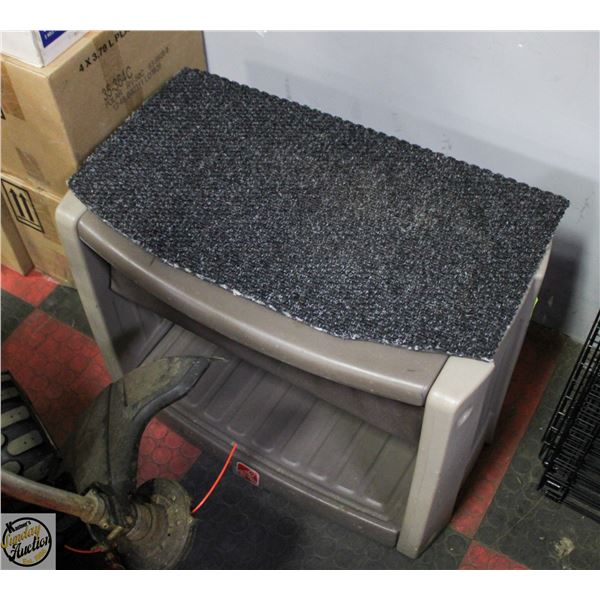 CHILDRENS STORAGE BENCH