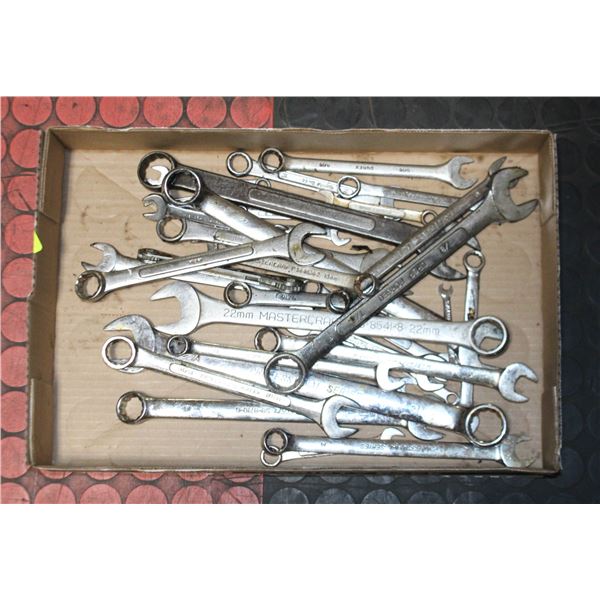 FLAT OF WRENCHES