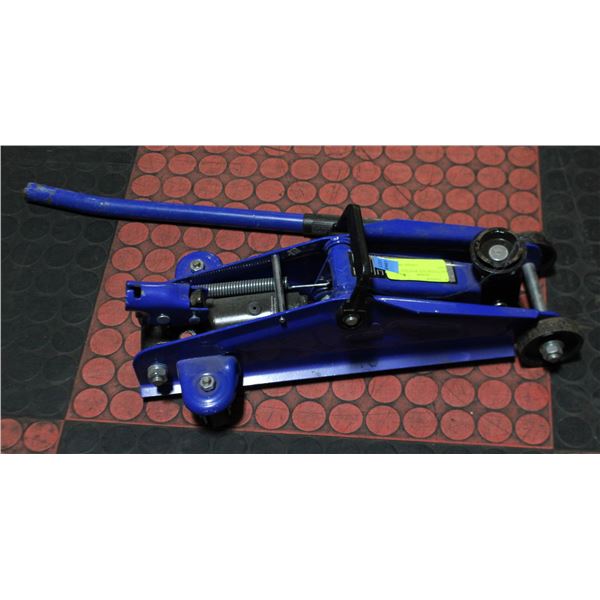 SMALL FLOOR JACK WITH JACK STAND
