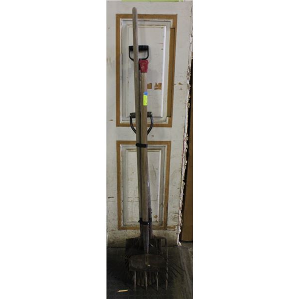 LOT OF HAND TOOLS - 2 SHOVELS, FORK, RAKE & ICE