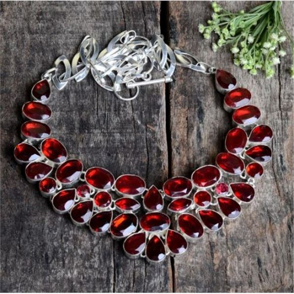 Ladies Pretty 306 Ct Lab Created Red Ruby Necklace