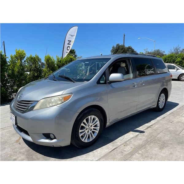TOYT SIENNA 2011 T-REPO 2 DAYS