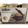 Image 2 : Salton Rotating Double Belgian Waffle Maker with Dual Functionality