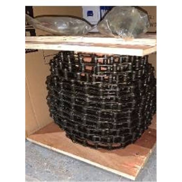 Industrial Heavy-Duty Chain on Wooden Reel