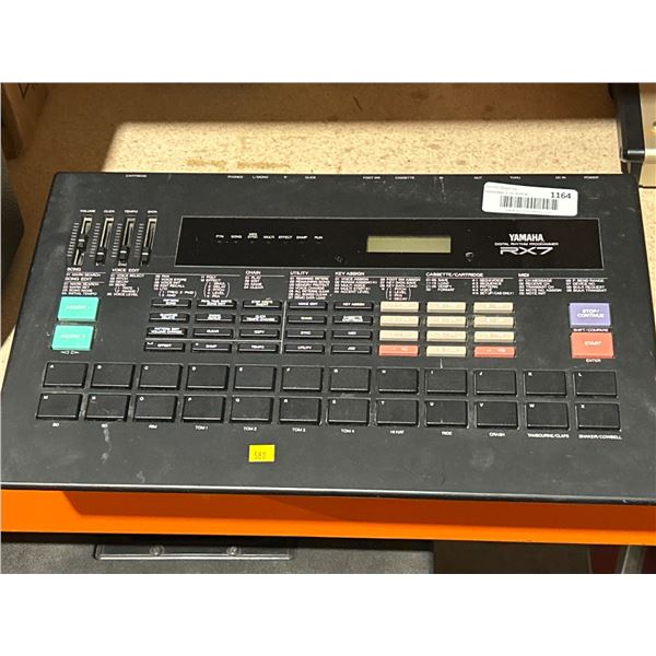 Yamaha RX7 Digital Rhythm Programmer Electronic Drum Machine