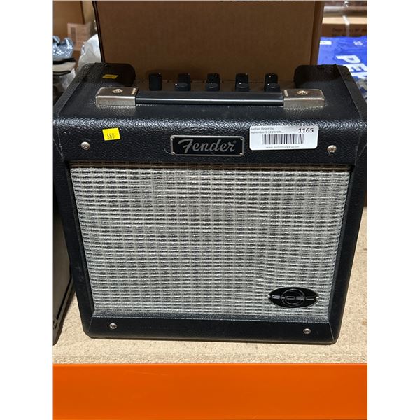Fender Frontman 15G Electric Guitar Amplifier, 15W, Model PR 711