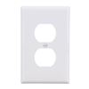Image 1 : Eaton Mid-Size Single Gang Duplex Wallplates, 10-Pack