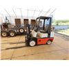 Image 2 : Nissan Propane Warehouse Forklift