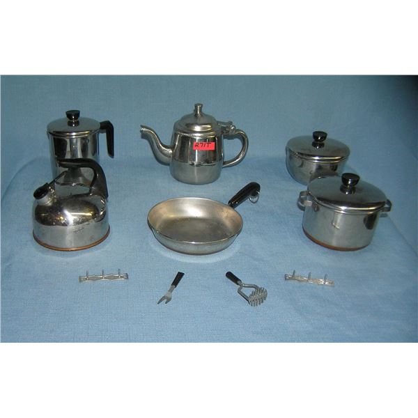 Stainless steel/copper tea, coffee & cookware set